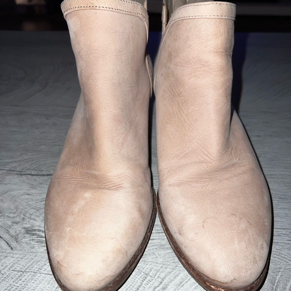 Women's Tan Ankle Boots